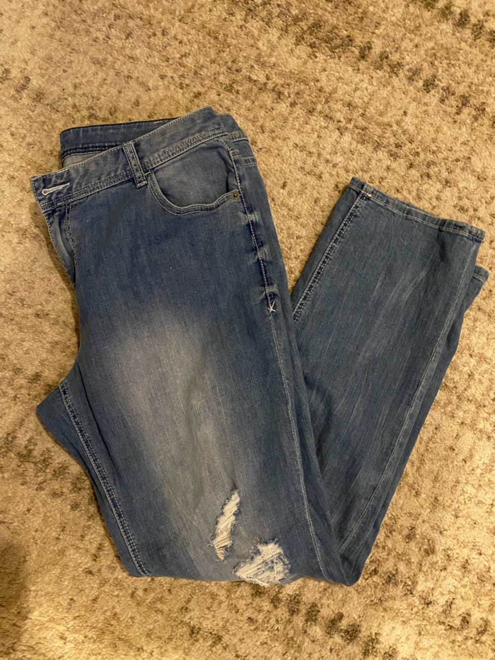 Lane Bryant Women's Distressed Blue Denim Jeans with rips
Straight Leg Size 16